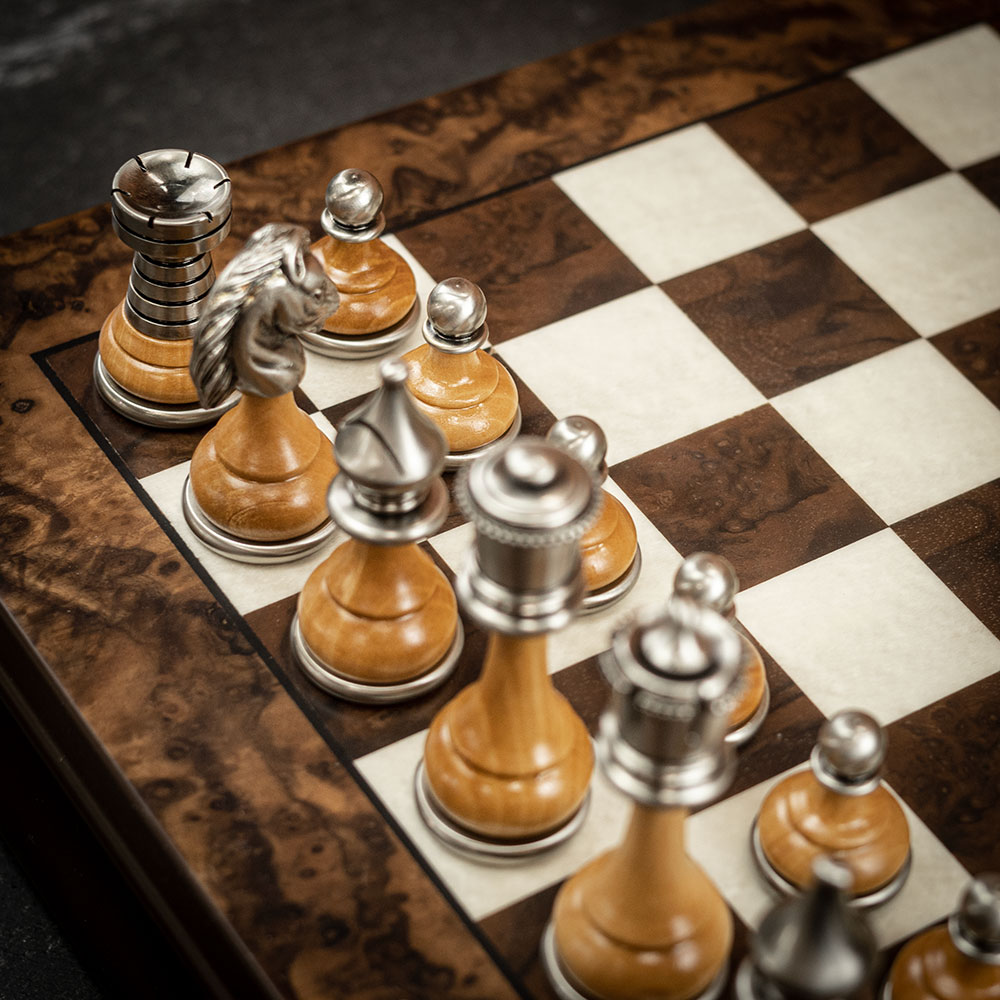 Solid Metal Chess Pieces selling with Wooden Walnut Style Chessboard