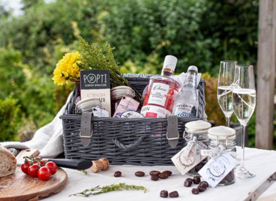 How To Pack The Perfect Picnic Hamper