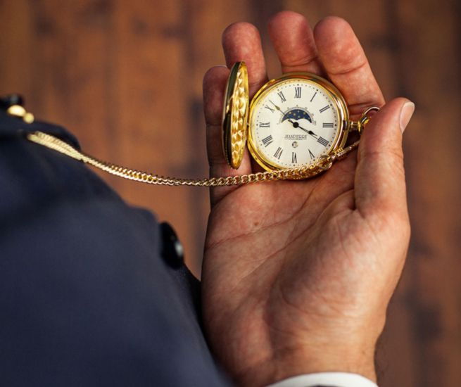 How to Wear a Pocket Watch: Mastering the Modern Look with Jean Pierre and Mount Royal 